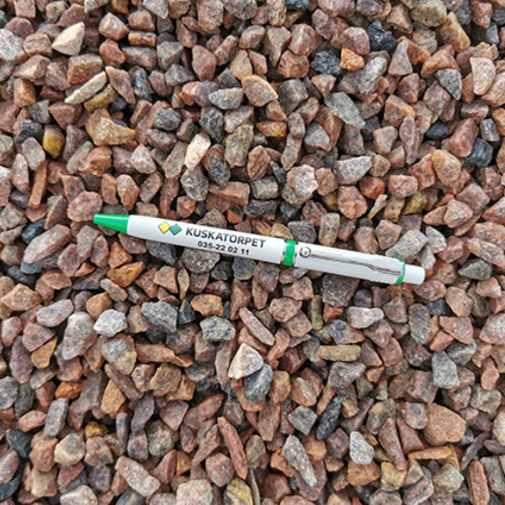 8-11 mm makadam i storsäck.